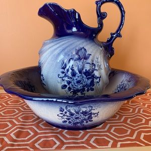 Ironstone pitcher and bowl set. Staffordshire England.